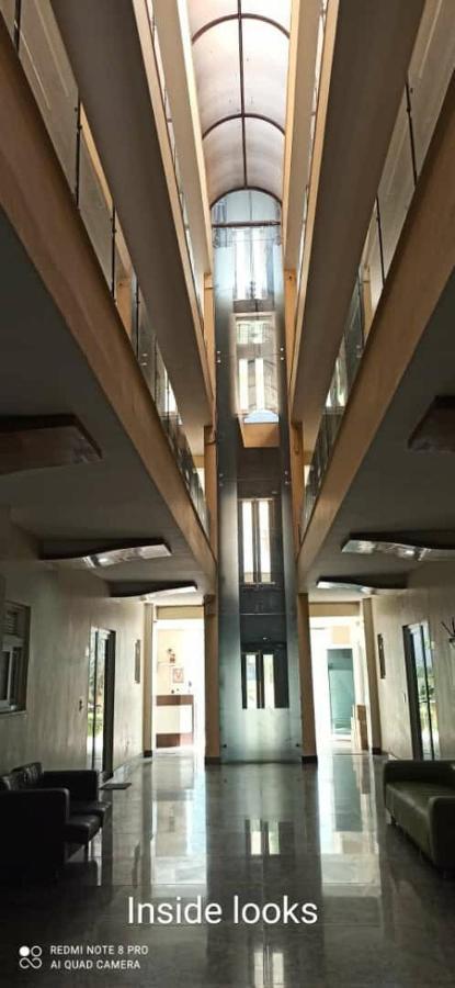 Oyo 74401 Aster Garden Suites Delhi  Dış mekan fotoğraf